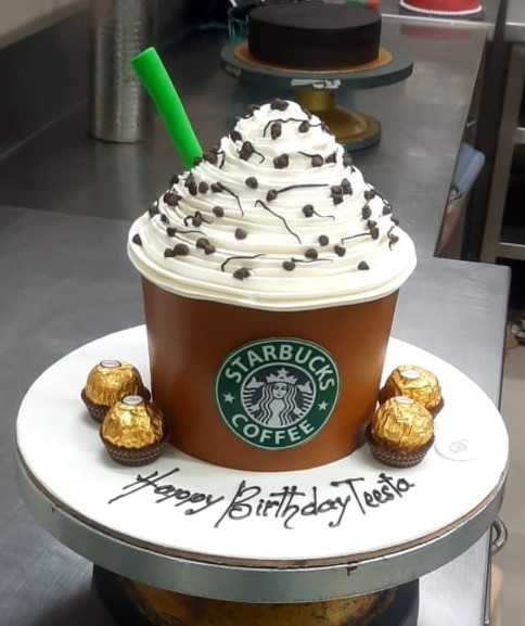 3D Starbucks Cake