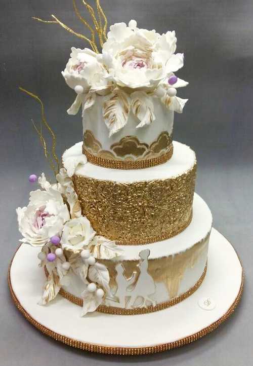 Multi-Tier-Floral-Cake-Online