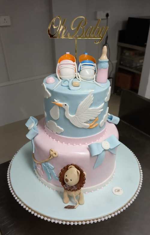 Baby-Shower-custom-cake