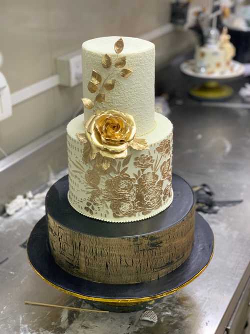 Engagement Custom Cake