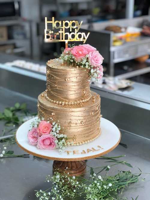 Custom-Wedding-Cake-Online