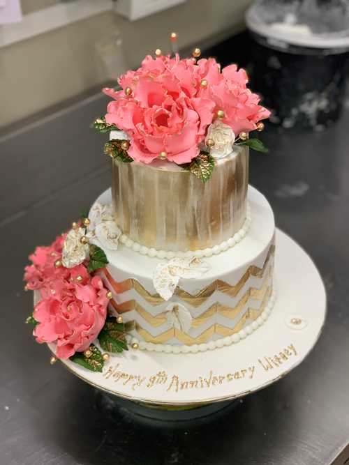 Gold-Floral-Art-Cakes