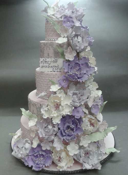 Multi-Tier-Floral-Cake-Online