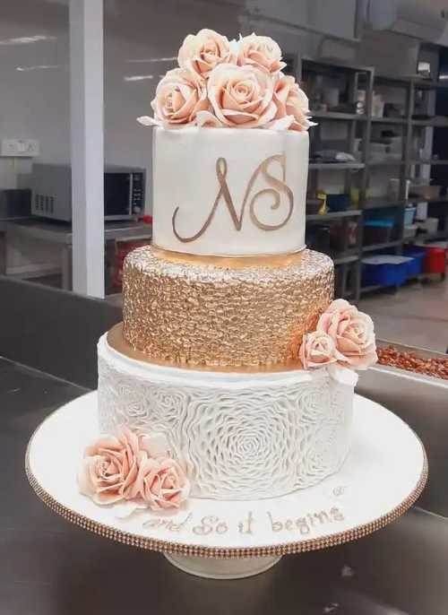 Luxury-Collection-Cake