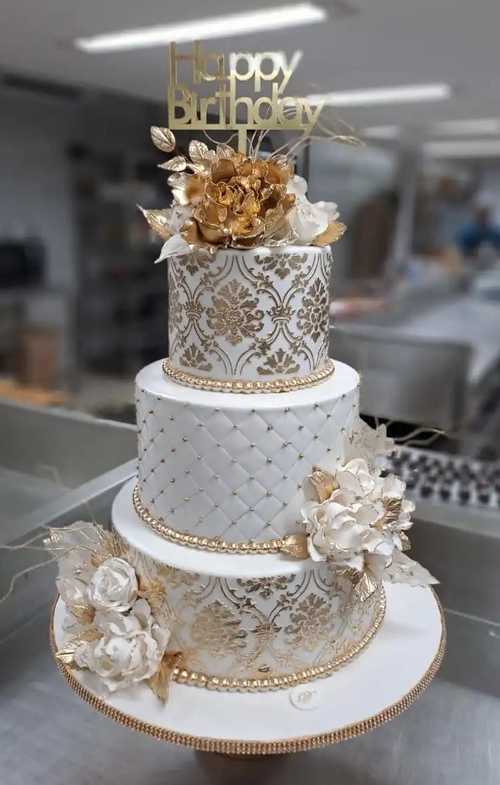 Custom-Wedding-Cake-Online