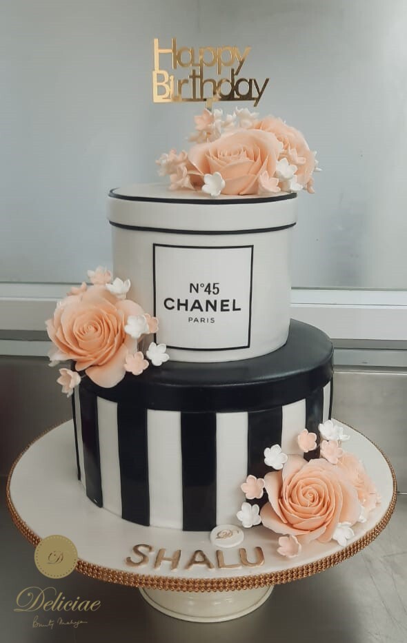 Chanel Gucci Louis Vuitton Cakes